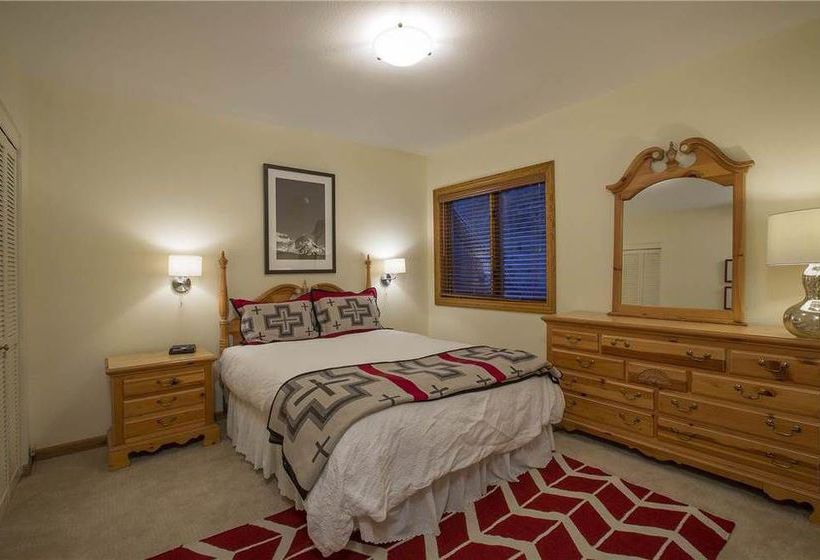 Cimarron Lodge