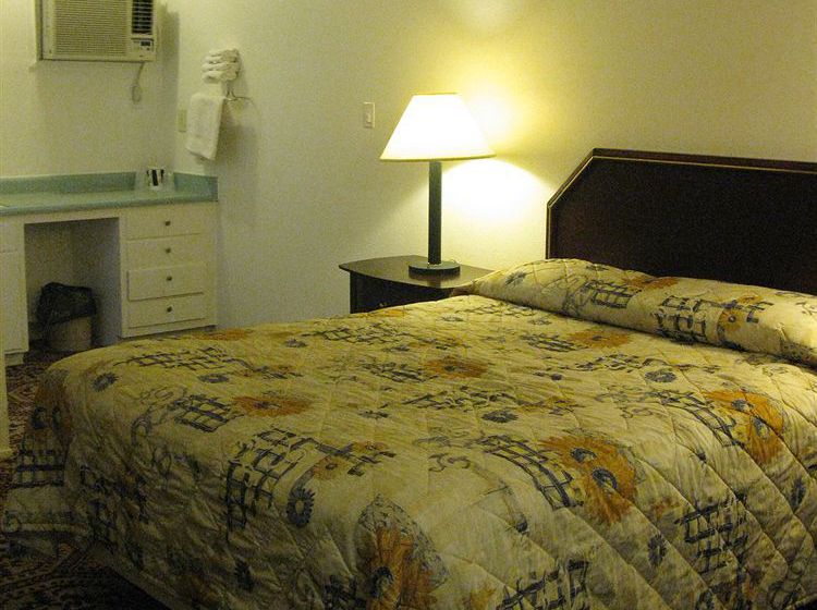 Fremont Frontier Motel