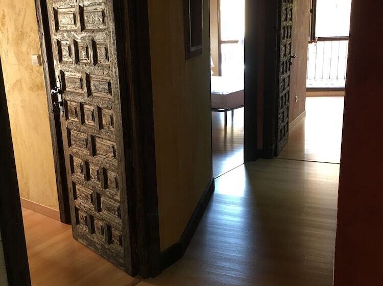 פונדק La Bastide Du Chemin