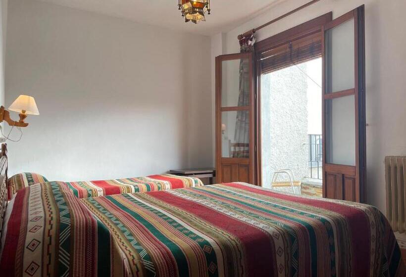 Hostal Rural Poqueira