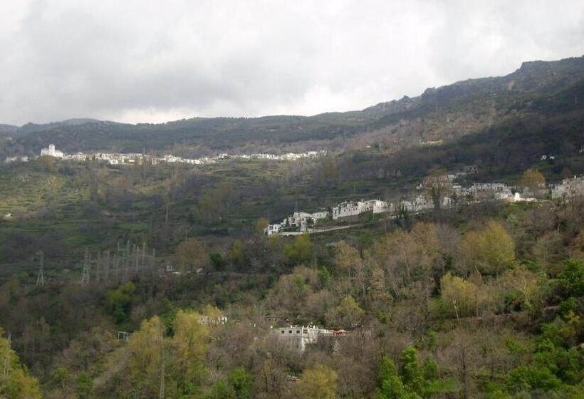 Hostal Rural Poqueira