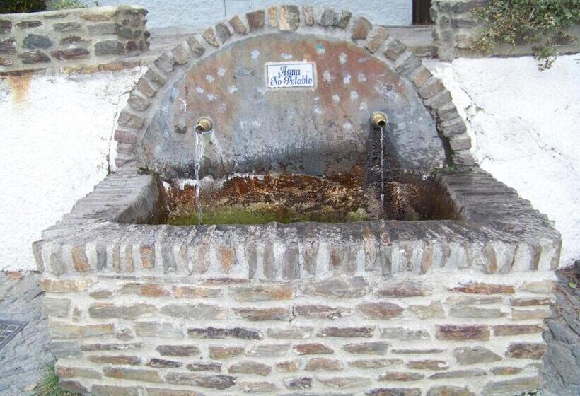 Hostal Rural Poqueira