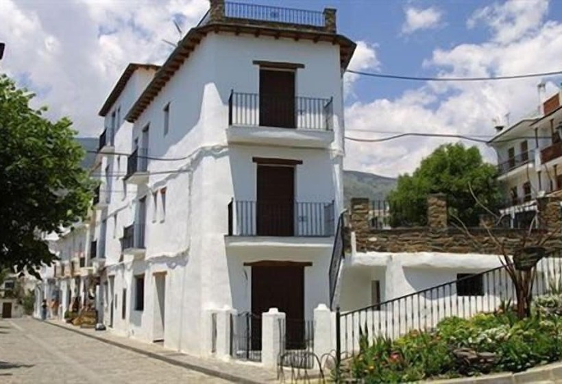 여관 Rural Poqueira Ii