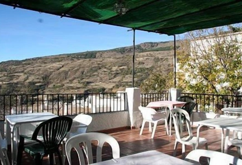 여관 Rural Poqueira Ii