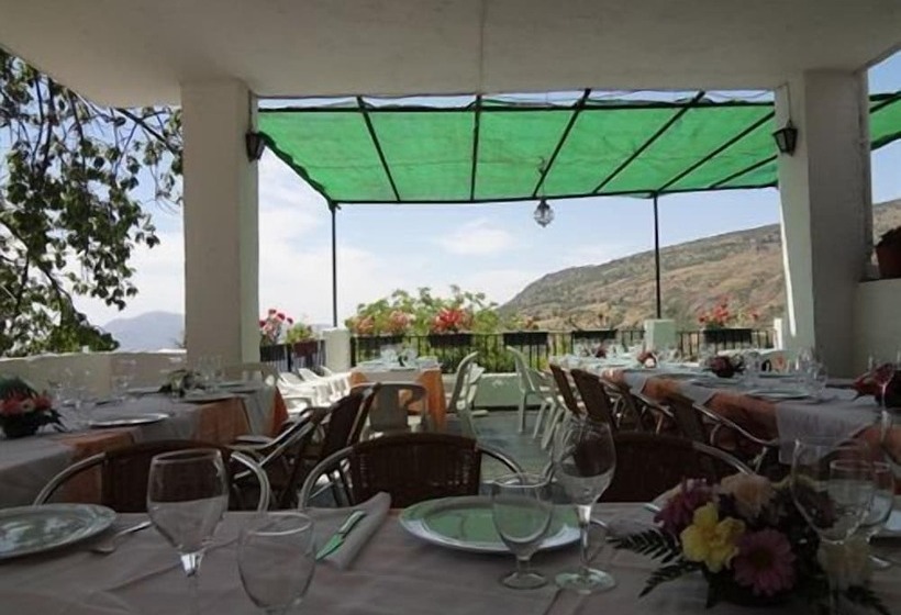 여관 Rural Poqueira Ii