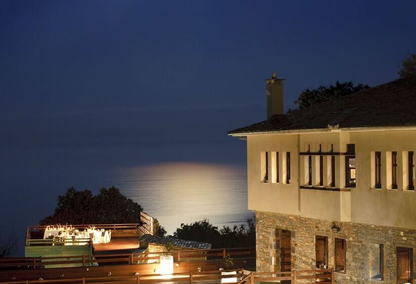 هتل 12 Months Resort & Spa