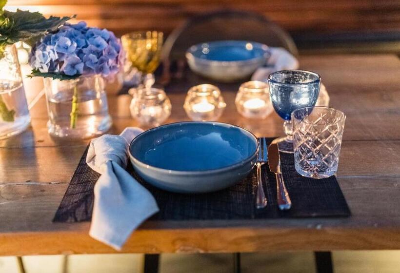 هتل 12 Months Resort & Spa