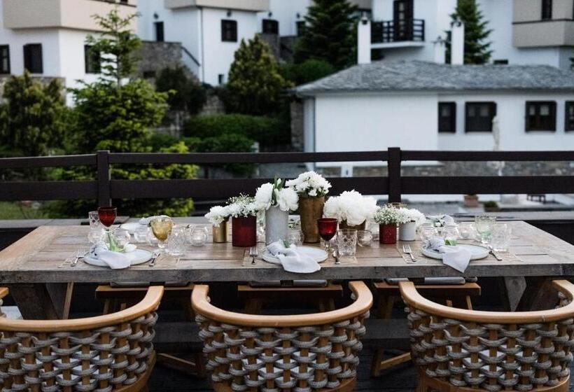 호텔 12 Months Resort & Spa