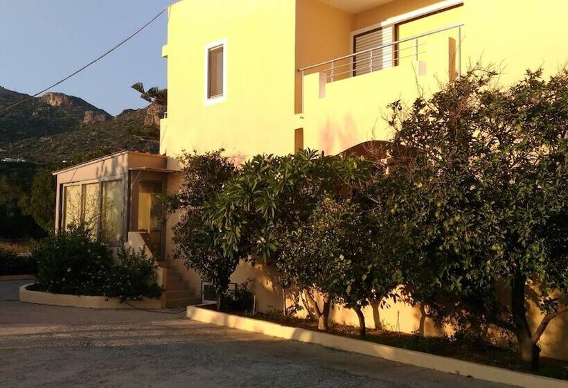 בית מלון כפרי Aghas Paleochora