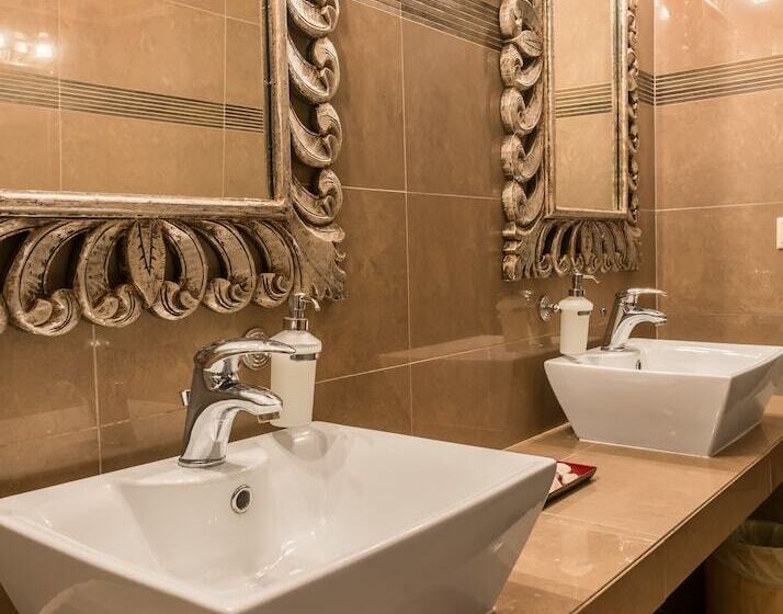 فندق Ai Yannis Suites And Apartments