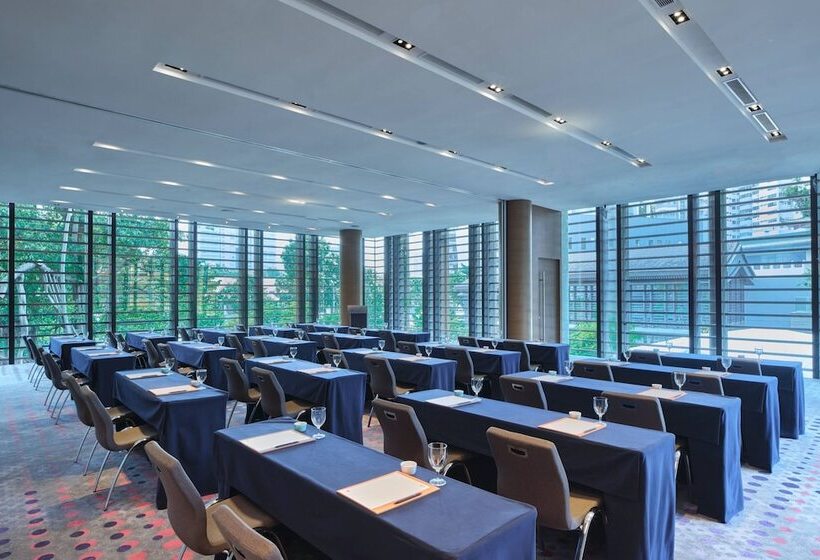 هتل Aloft Singapore Novena