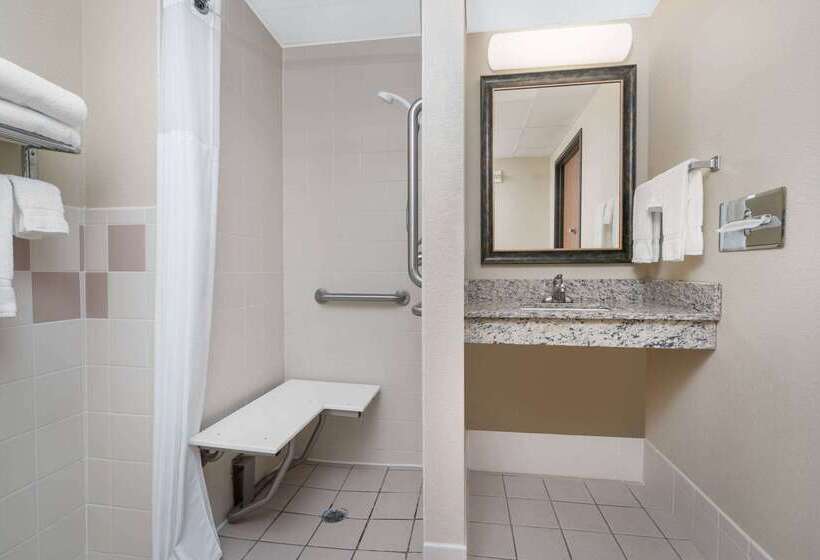 בית מלון כפרי Americinn By Wyndham Fort Dodge