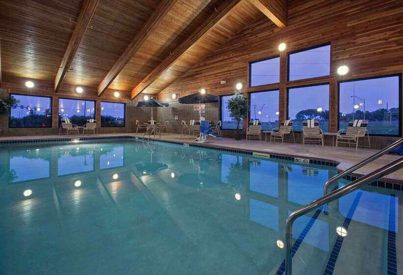 בית מלון כפרי Americinn By Wyndham Fort Dodge