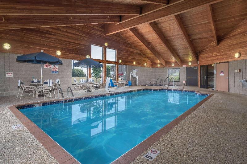 בית מלון כפרי Americinn By Wyndham Fort Dodge