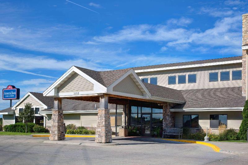 בית מלון כפרי Americinn By Wyndham Fort Dodge