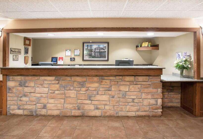 فندق Americinn By Wyndham Laramie Near University Of Wyoming