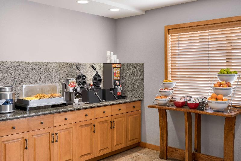 فندق Americinn By Wyndham Laramie Near University Of Wyoming