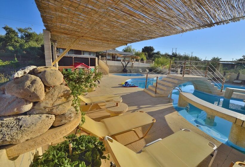 酒店 Anemomili Village