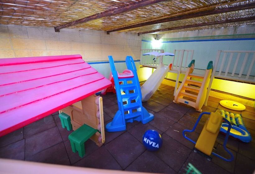 酒店 Anemomili Village