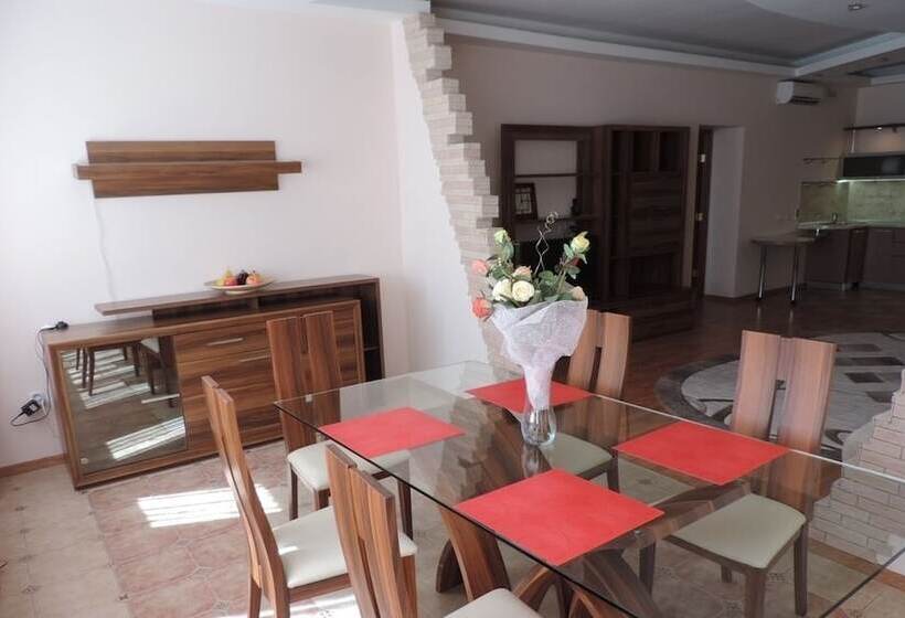 호텔 Armada Comfort