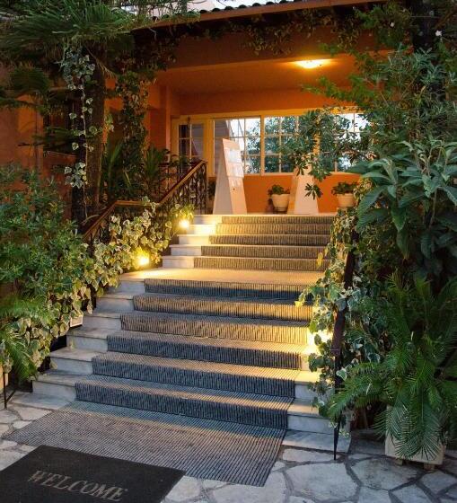 בית מלון כפרי Athos