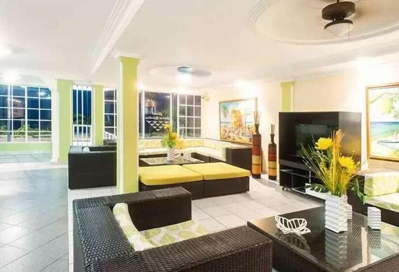 هتل Bahia Sardina