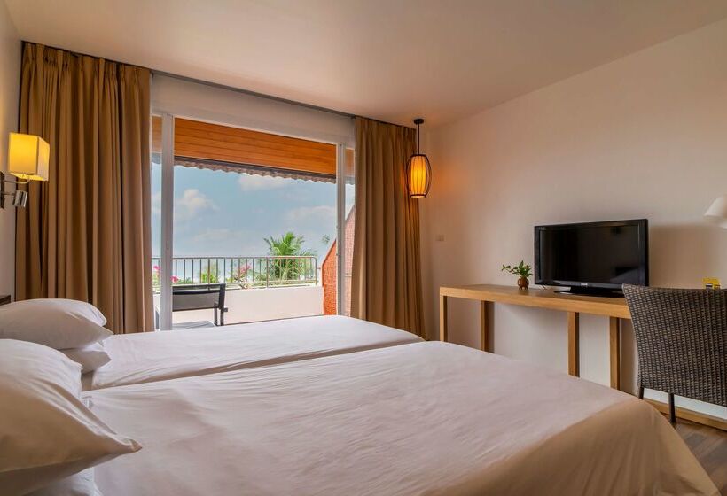 ホテル Best Western Phuket Ocean Resort