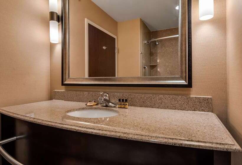 فندق Best Western Plus Midland Suites