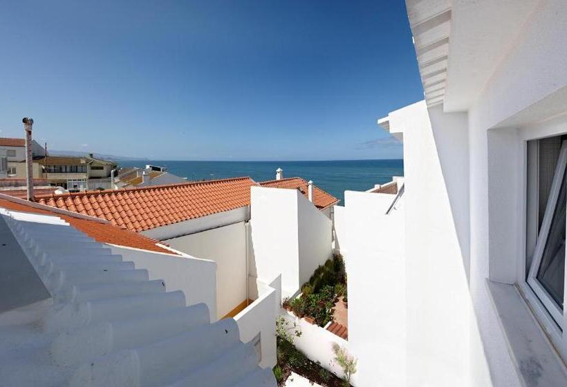 هتل Casa Das Aguarelas