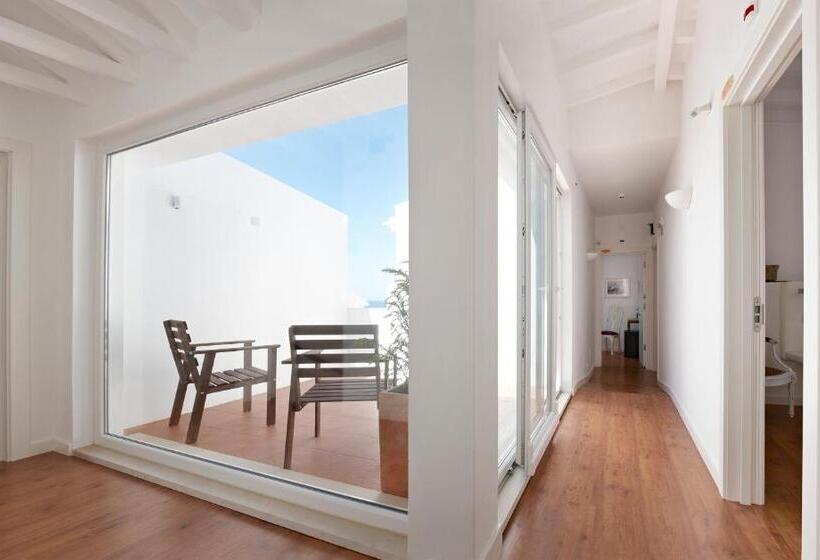 هتل Casa Das Aguarelas