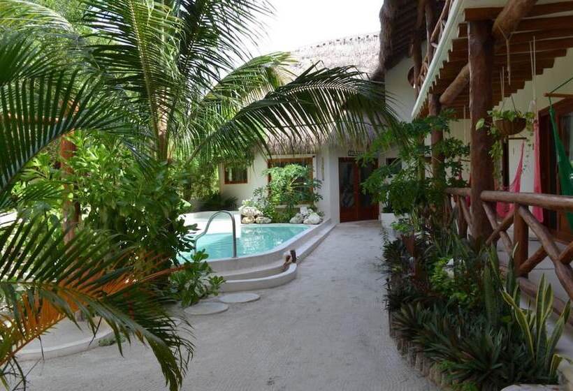 هتل Casa Iguana Holbox   Beachfront