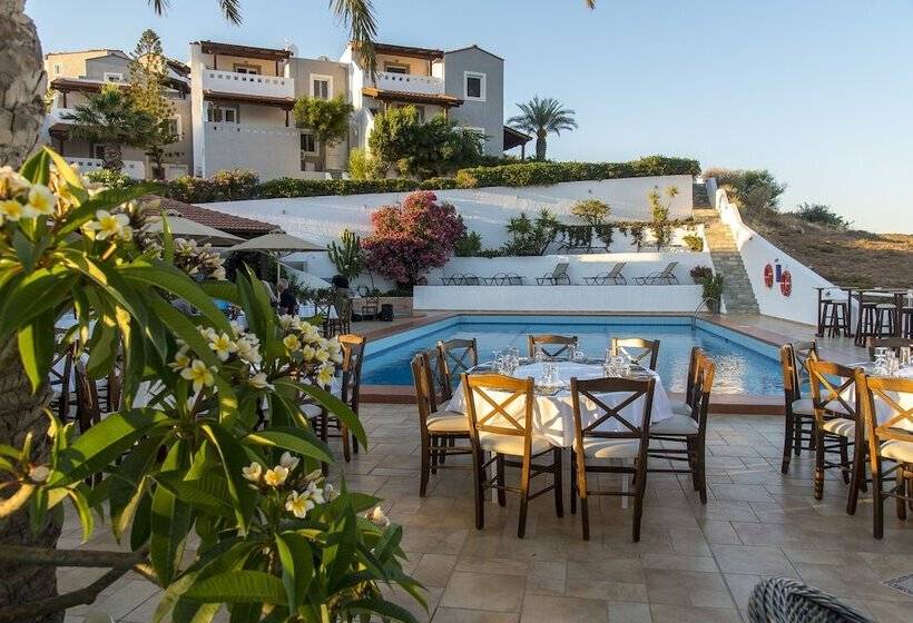 호텔 Castri Village