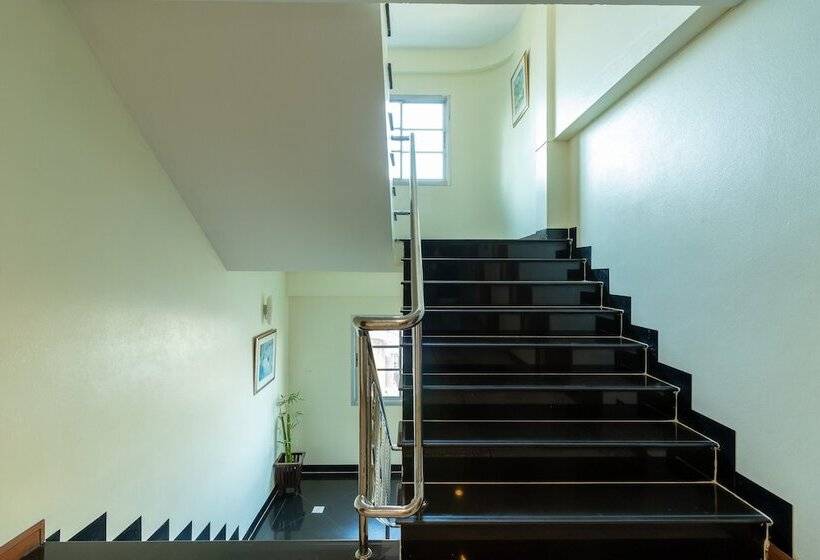 Hotel Chomsin Hua Hin ชมสินธุ์ หัวหิน