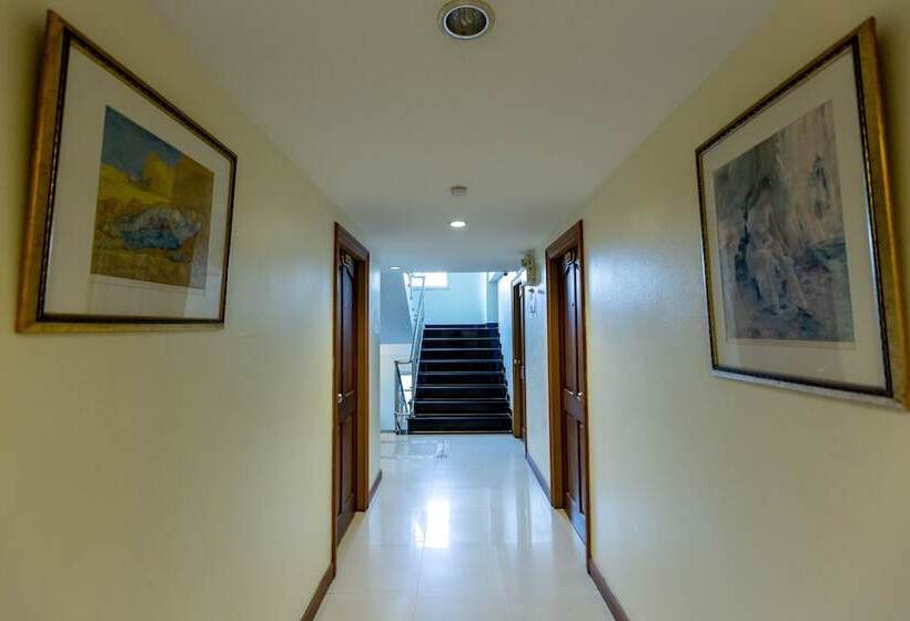 Hotel Chomsin Hua Hin ชมสินธุ์ หัวหิน