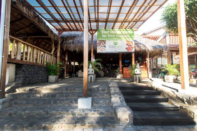 هتل Coco Beach