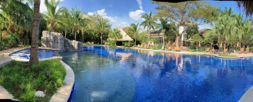 هتل Coco Beach