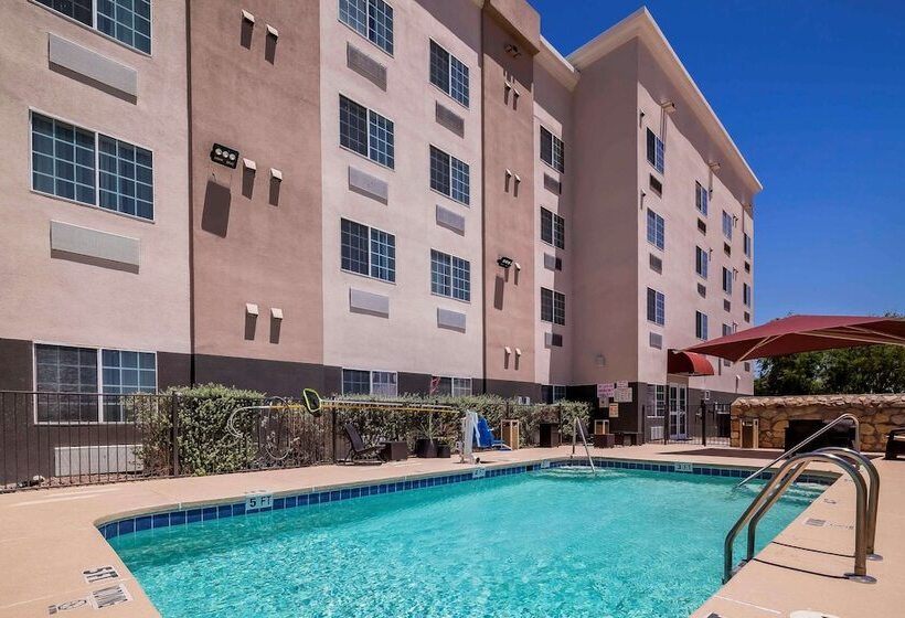 호텔 Comfort Suites El Paso Airport