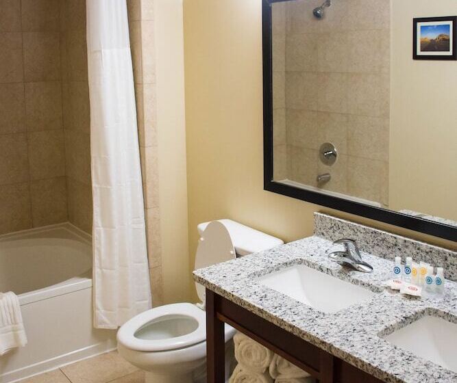 호텔 Comfort Suites El Paso Airport