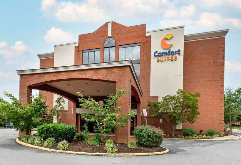 فندق Comfort Suites Near Potomac Mills
