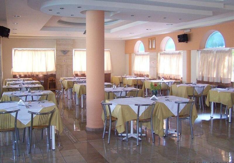 فندق Faliraki Bay