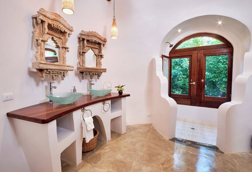 فندق Finca Luna Nueva Lodge