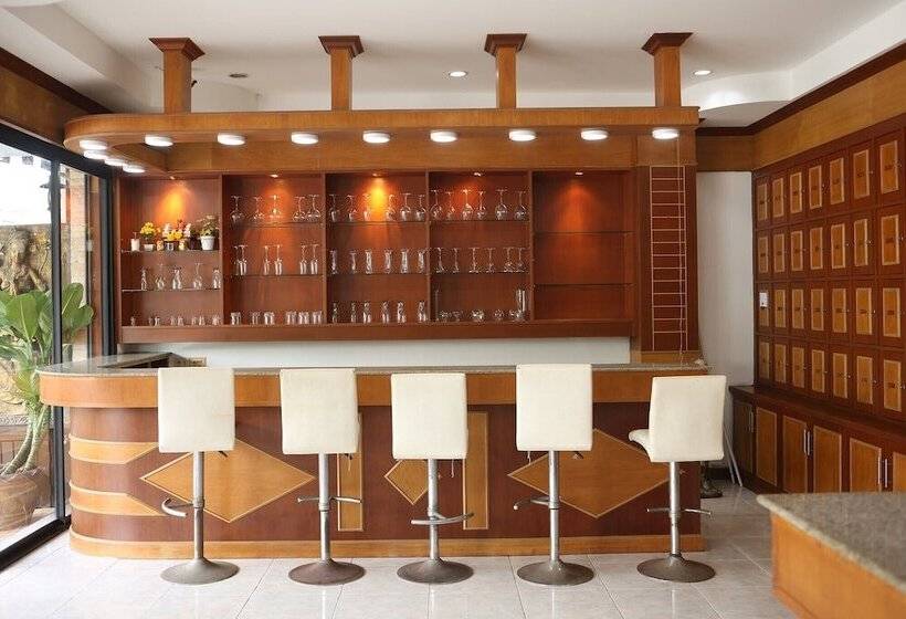 فندق New Forest Patong