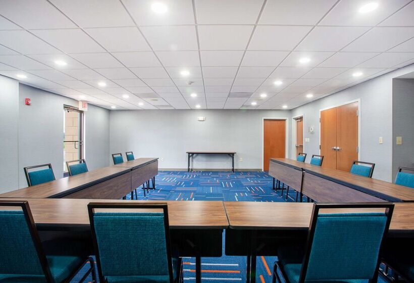 فندق Hampton Inn Elkins