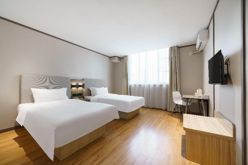 Отель Hi Inn Guangzhou Gangding Metro Station