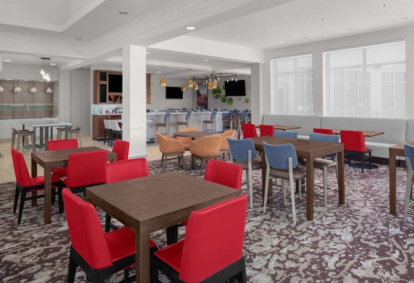 בית מלון כפרי Hilton Garden Inn Salt Lake City Airport