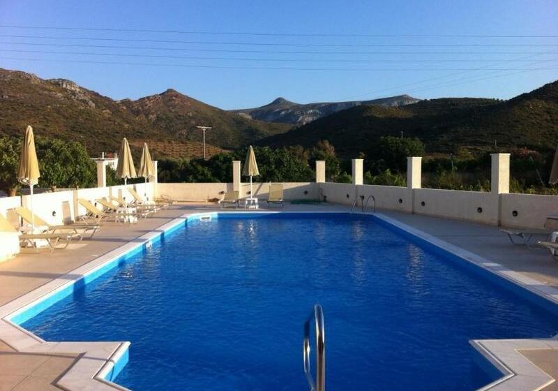 בית מלון כפרי Hiona Holiday