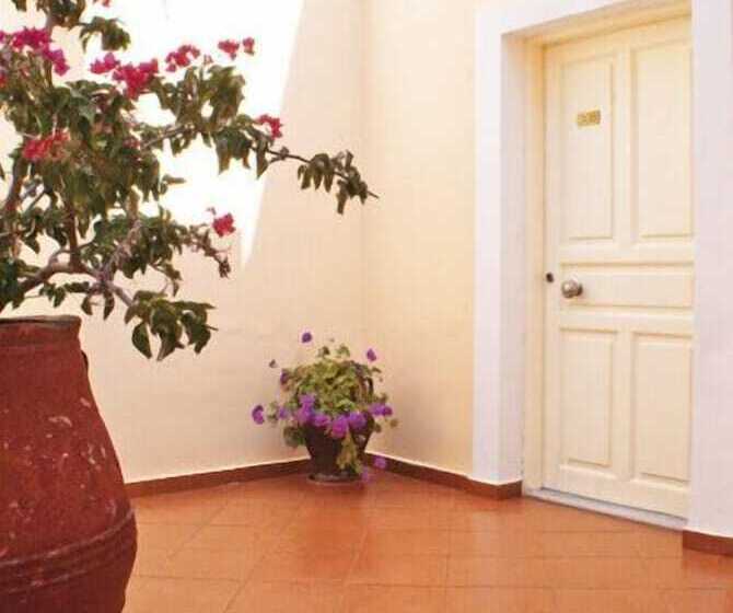 בית מלון כפרי Hiona Holiday