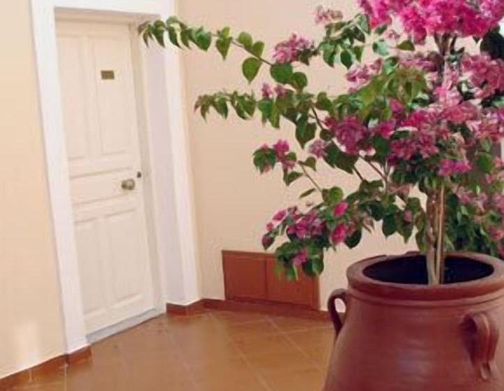 בית מלון כפרי Hiona Holiday