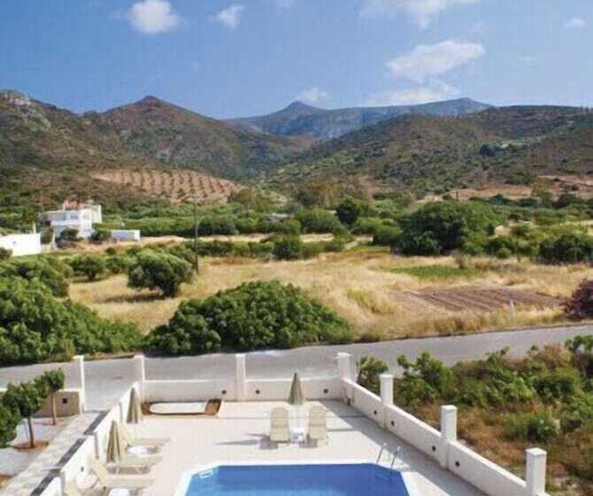 בית מלון כפרי Hiona Holiday