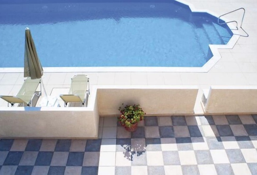 בית מלון כפרי Hiona Holiday